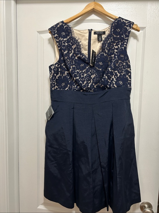 White House Black Market Dresses & Skirts - White House Black Market Navy and Cream Lace Midi Dress